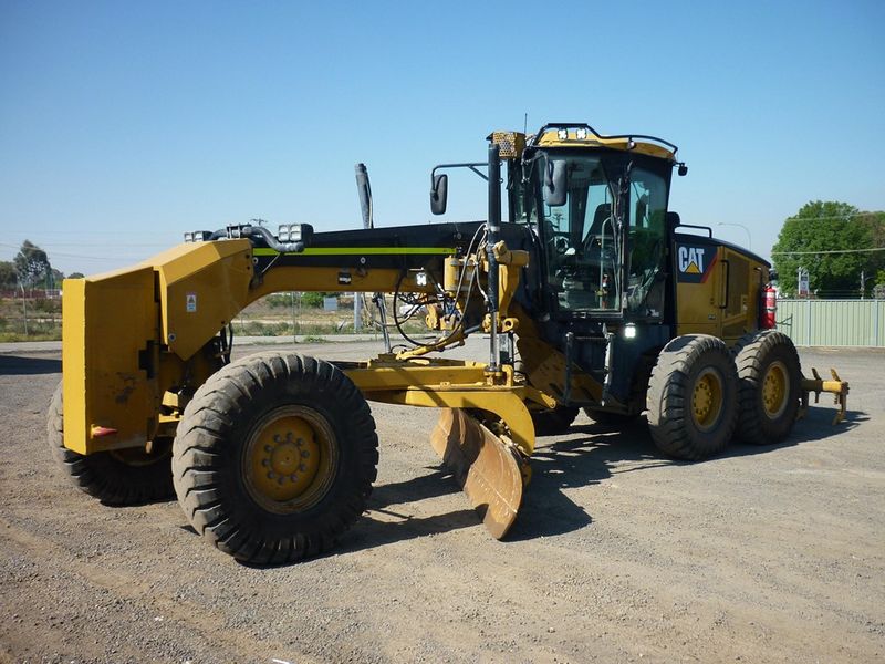 Greder Caterpillar 12M dealer