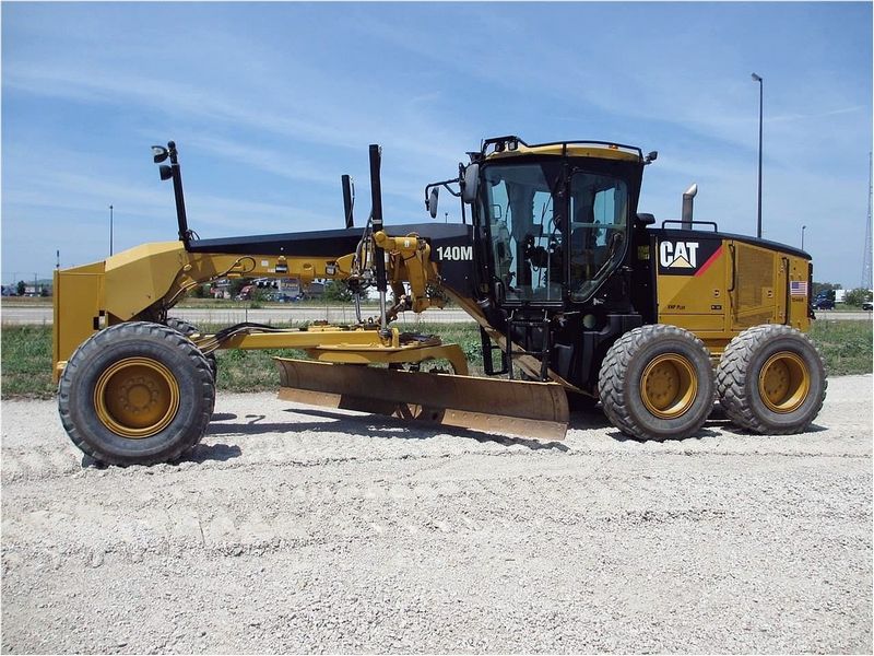 Greder Caterpillar 140M oferta